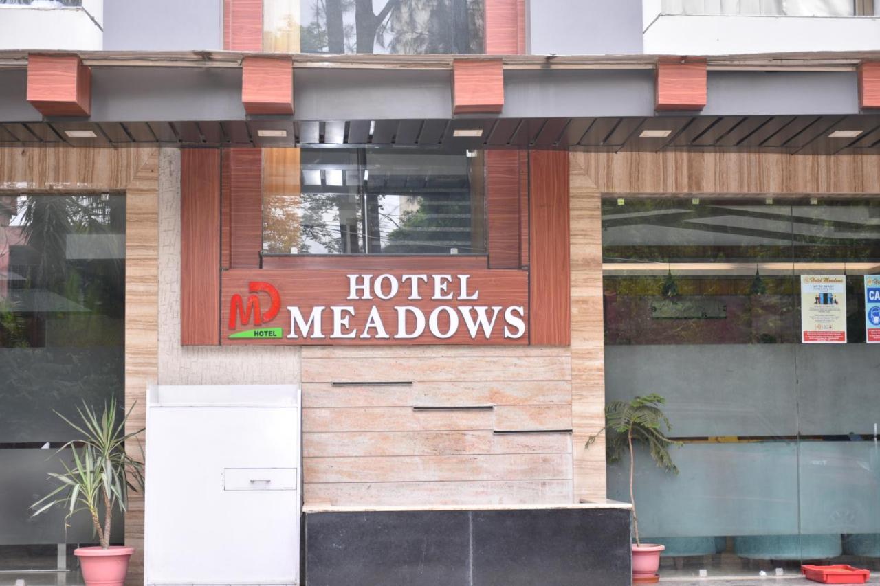 Hotel Meadows Varanasi Eksteriør bilde