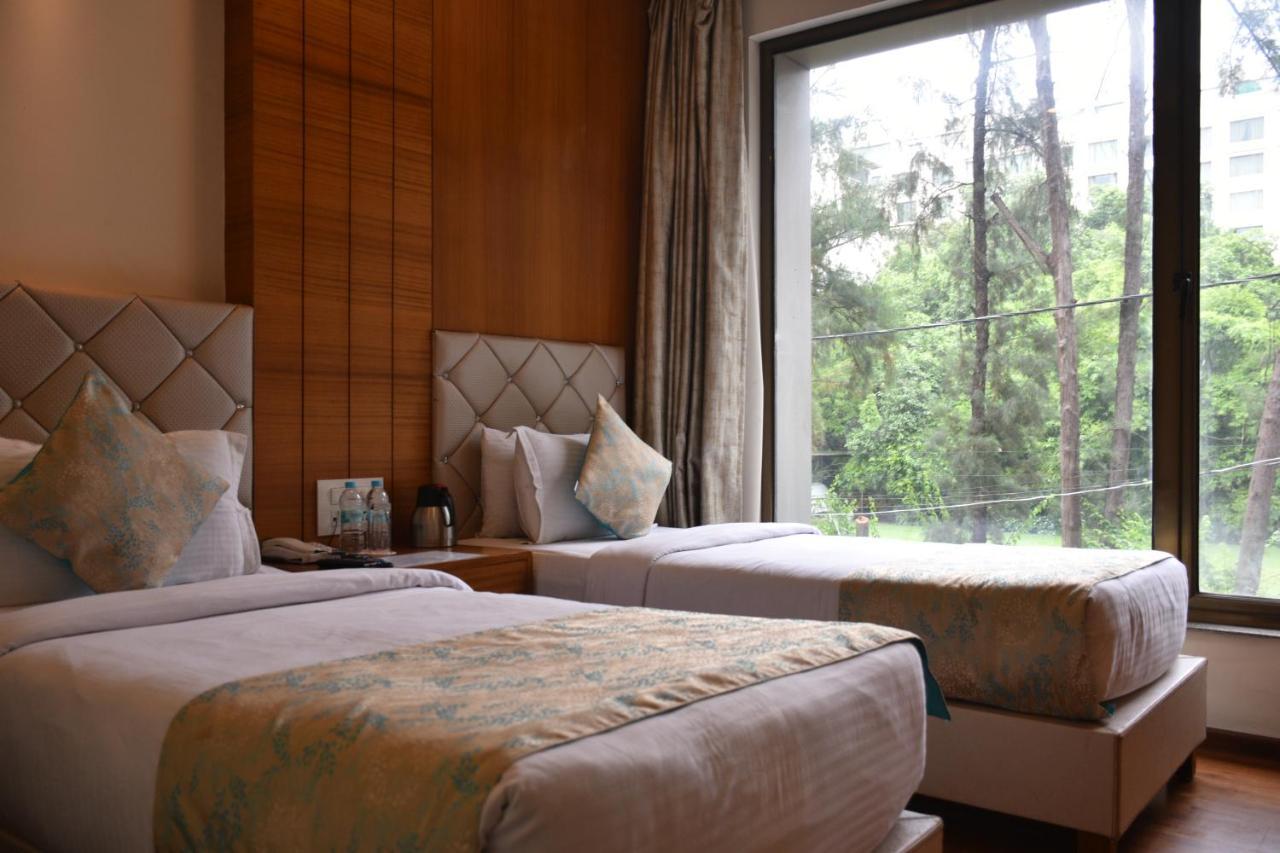 Hotel Meadows Varanasi Eksteriør bilde