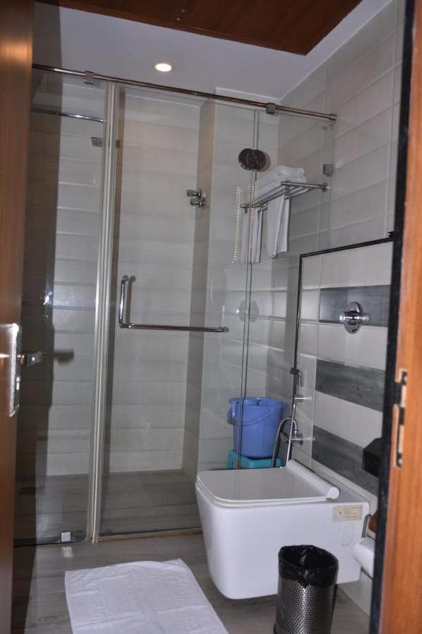Hotel Meadows Varanasi Eksteriør bilde