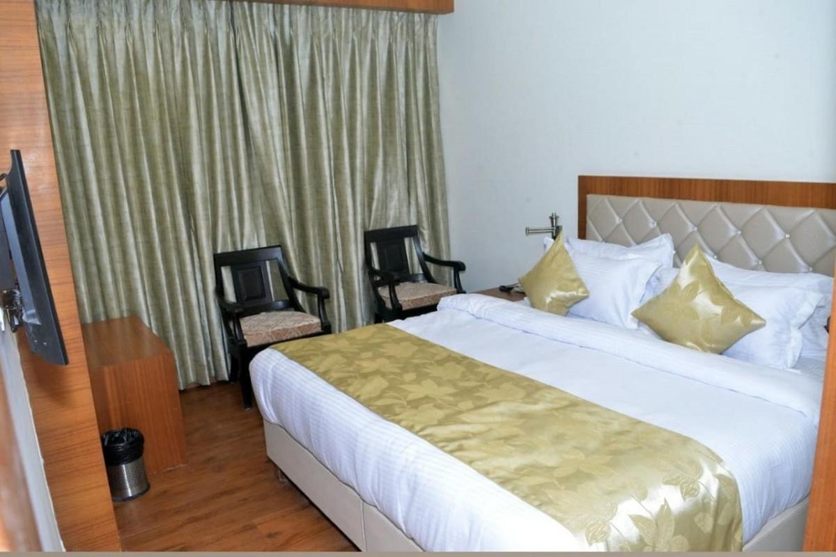 Hotel Meadows Varanasi Eksteriør bilde