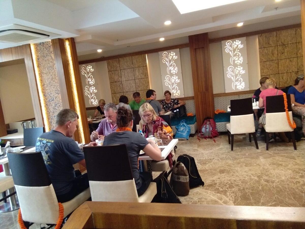 Hotel Meadows Varanasi Eksteriør bilde