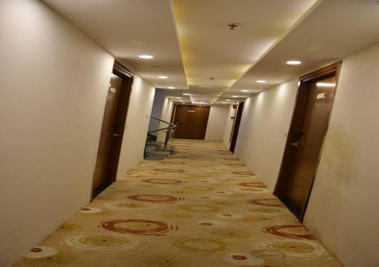 Hotel Meadows Varanasi Eksteriør bilde