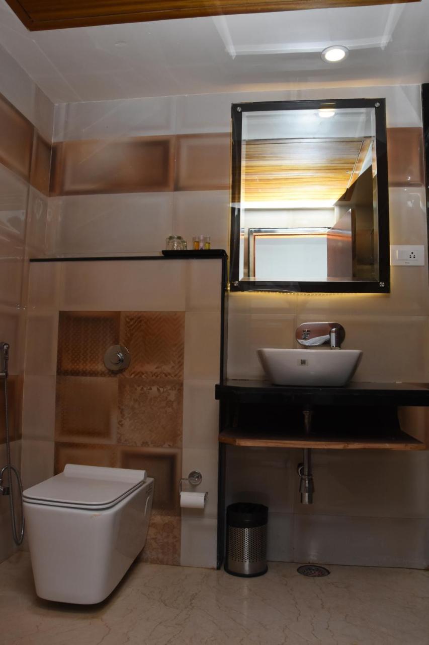 Hotel Meadows Varanasi Eksteriør bilde