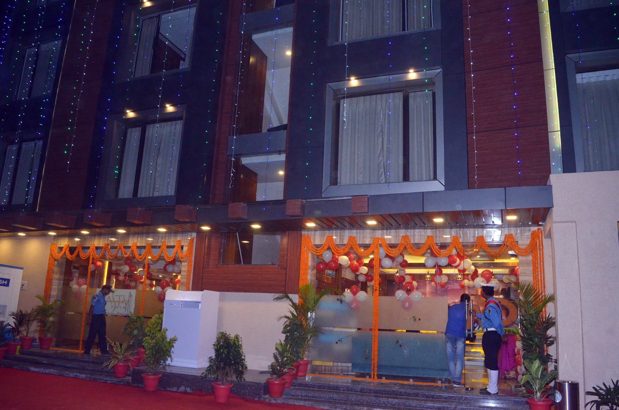 Hotel Meadows Varanasi Eksteriør bilde